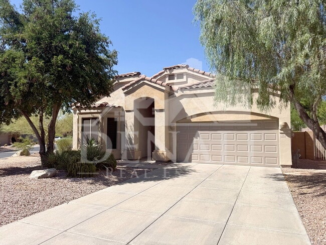 Building Photo - 3533 N Desert Oasis