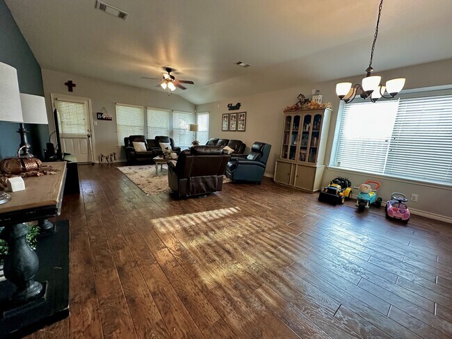 Building Photo - 3617 Marietta Ln