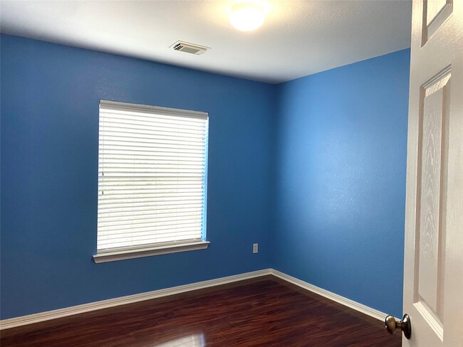 Building Photo - 10231 Turrett Point Ln