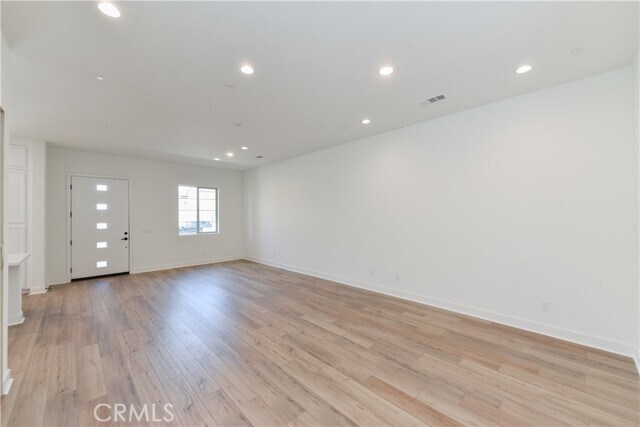 Building Photo - 162 Pattern