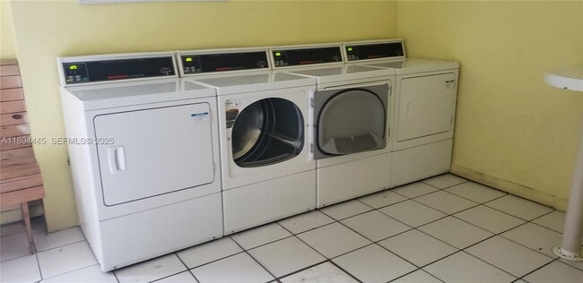 Building Photo - 8301 SW 142nd Ave