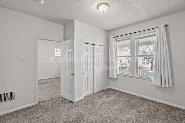 Building Photo - 4152 Wilmington Ave