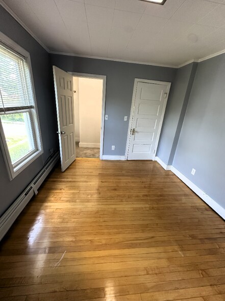 Building Photo - 23 Airlie St