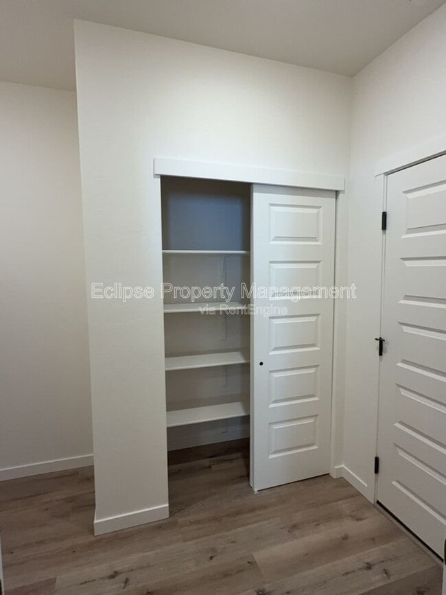 Building Photo - 2638-B 1/2 B 1/2 Rd