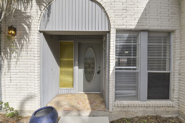 Building Photo - 16310 Cavendish Dr