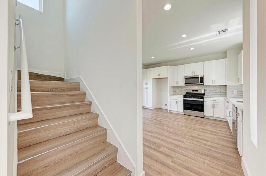 Building Photo - 502 Tillery St