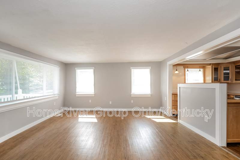 Building Photo - 2238 Cosmos Dr
