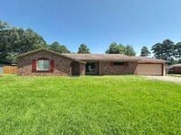 Building Photo - Spacious Home in Southern Hills