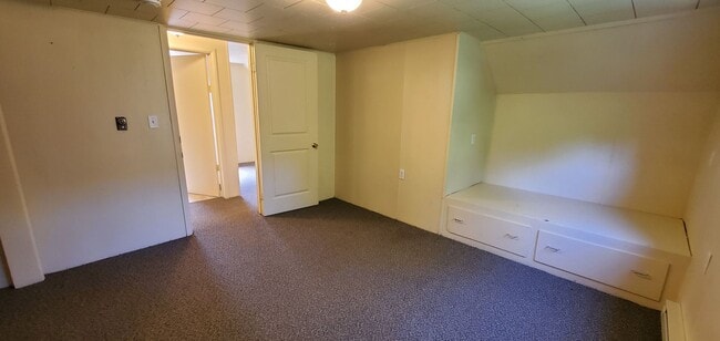 Building Photo - August Pre-lease - 5bd/2ba