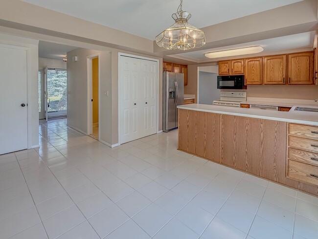 Building Photo - Welcome Home