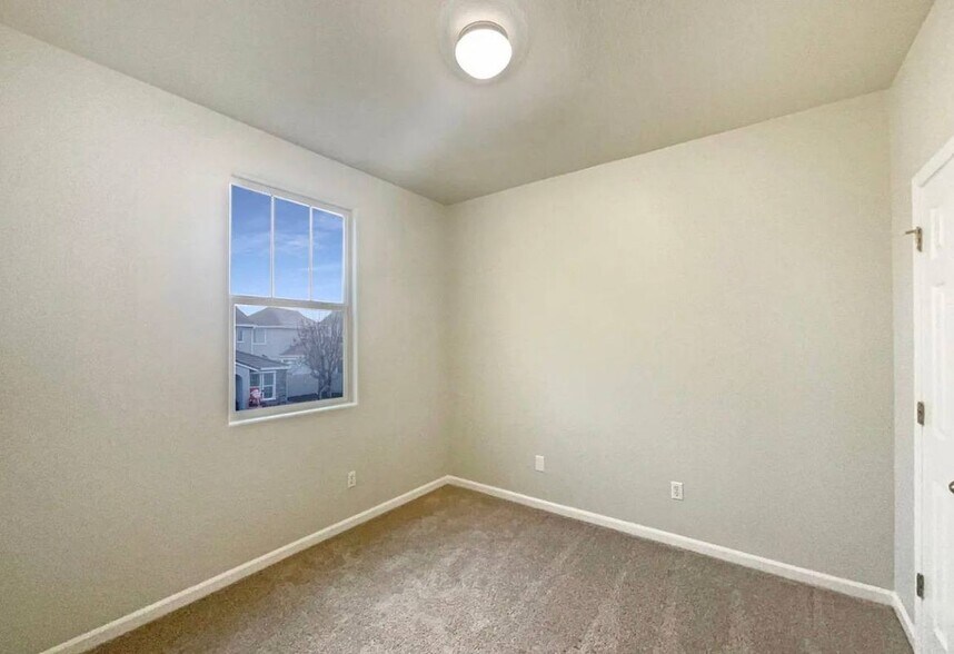 Building Photo - 3039 Torland St