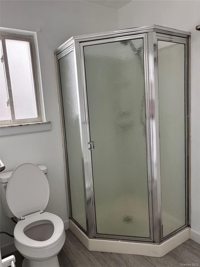 Building Photo - 73 Colonial Dr