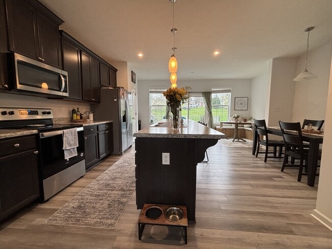 Building Photo - 513 Turquoise Ln