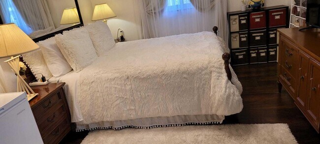 Building Photo - 123 Saxony Trail