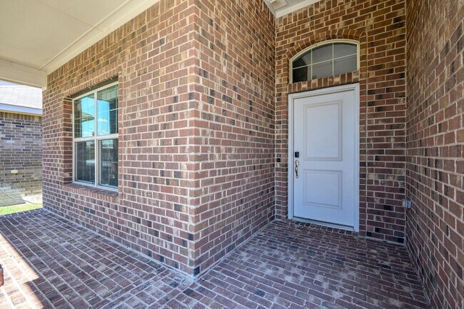 Building Photo - 841 Blackhorse Trl