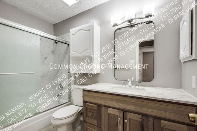 Building Photo - 2729 Dukeswood Dr