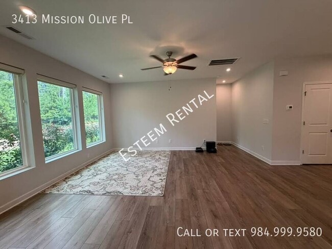 Building Photo - 3413 Mission Olive Pl