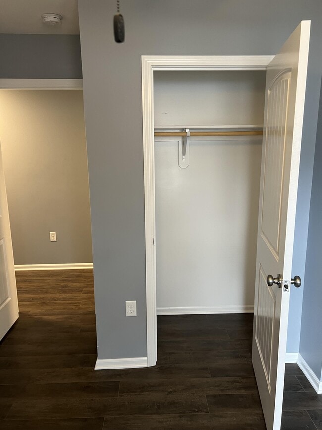 Building Photo - 891 W Gay St