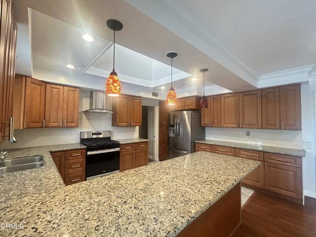 Building Photo - 2308 Henrietta Ave