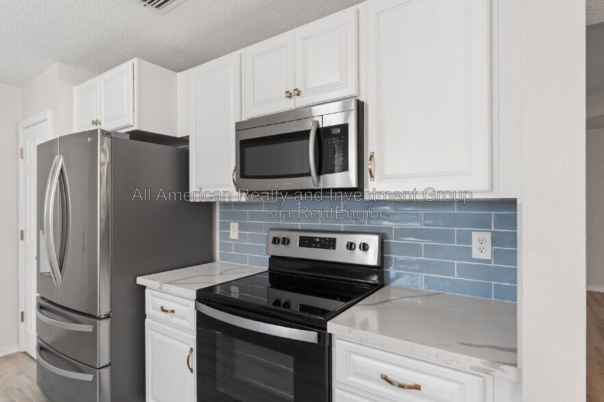 Building Photo - 384 Pristine Water Ln