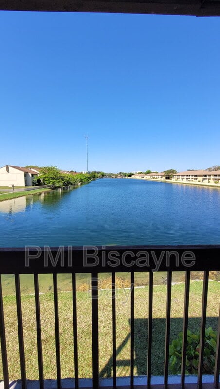 Building Photo - 415 NW 210th St