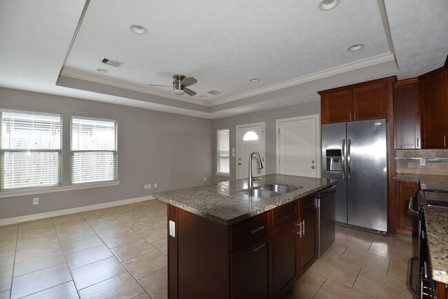 Building Photo - 108 A Boston Avenue