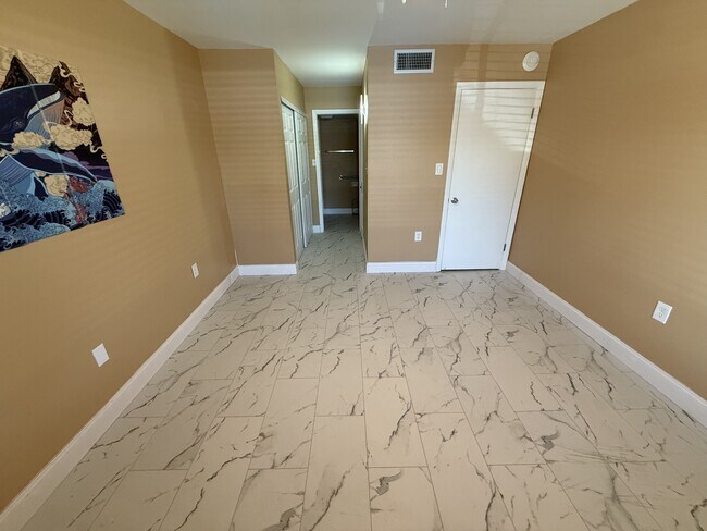 Building Photo - 21280 Brinson Ave