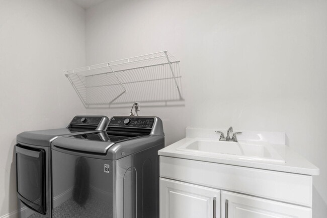 Building Photo - 3093 N Spurway Dr