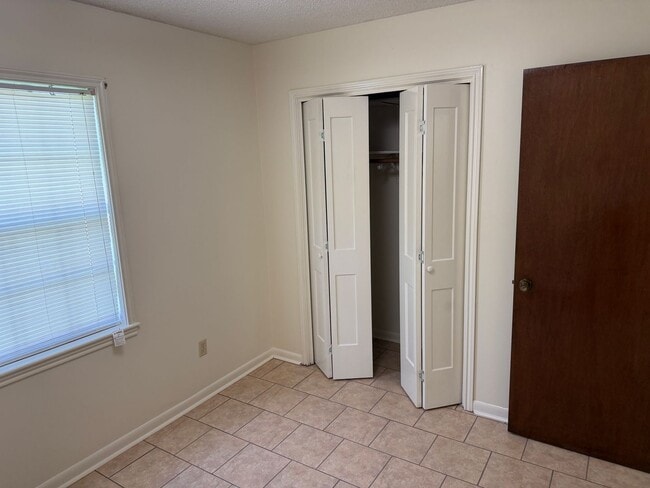 Building Photo - 3109-B Quail Court