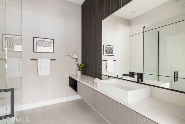 Building Photo - 22020 Alizondo Dr