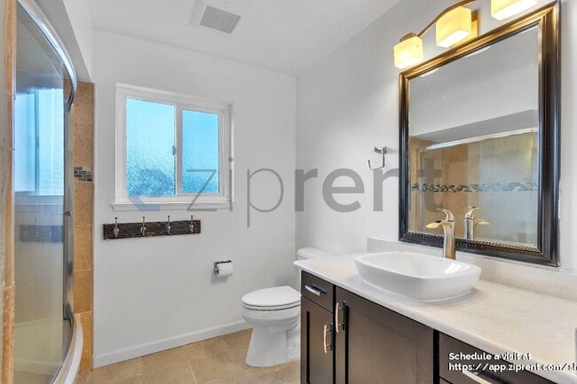 Building Photo - 341 Malcolm Ave