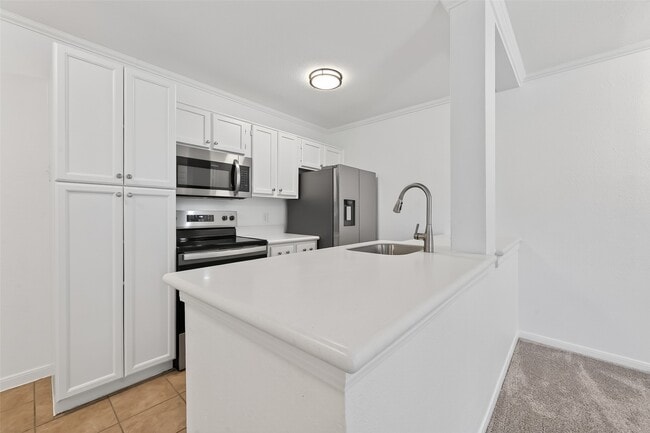 Building Photo - 3770 Lovers Wood Ln