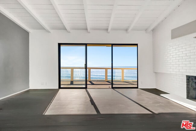 Building Photo - 25330 Malibu Rd