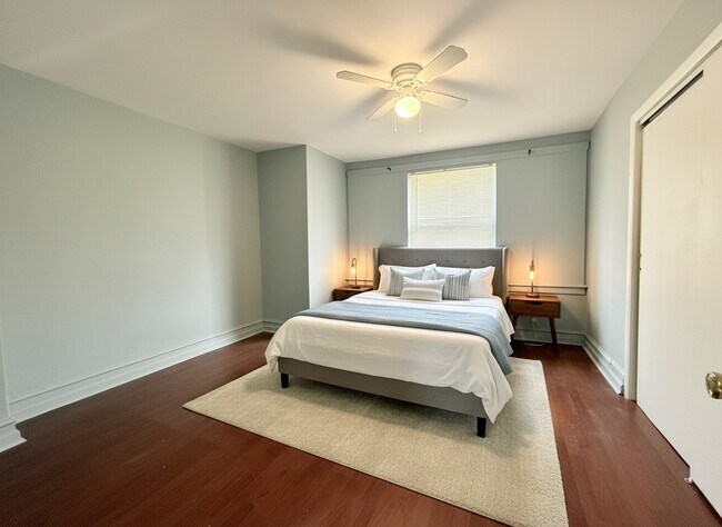 Building Photo - 2602 S 61st St