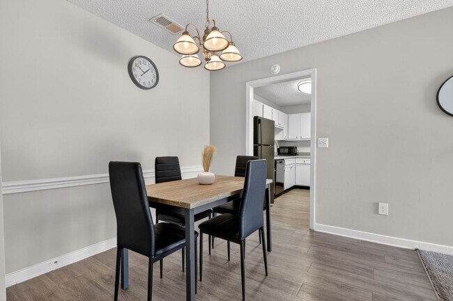 Building Photo - 50 Northtown Dr