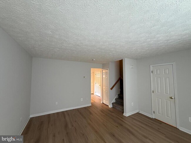 Building Photo - 10506 Boxmeer Ct