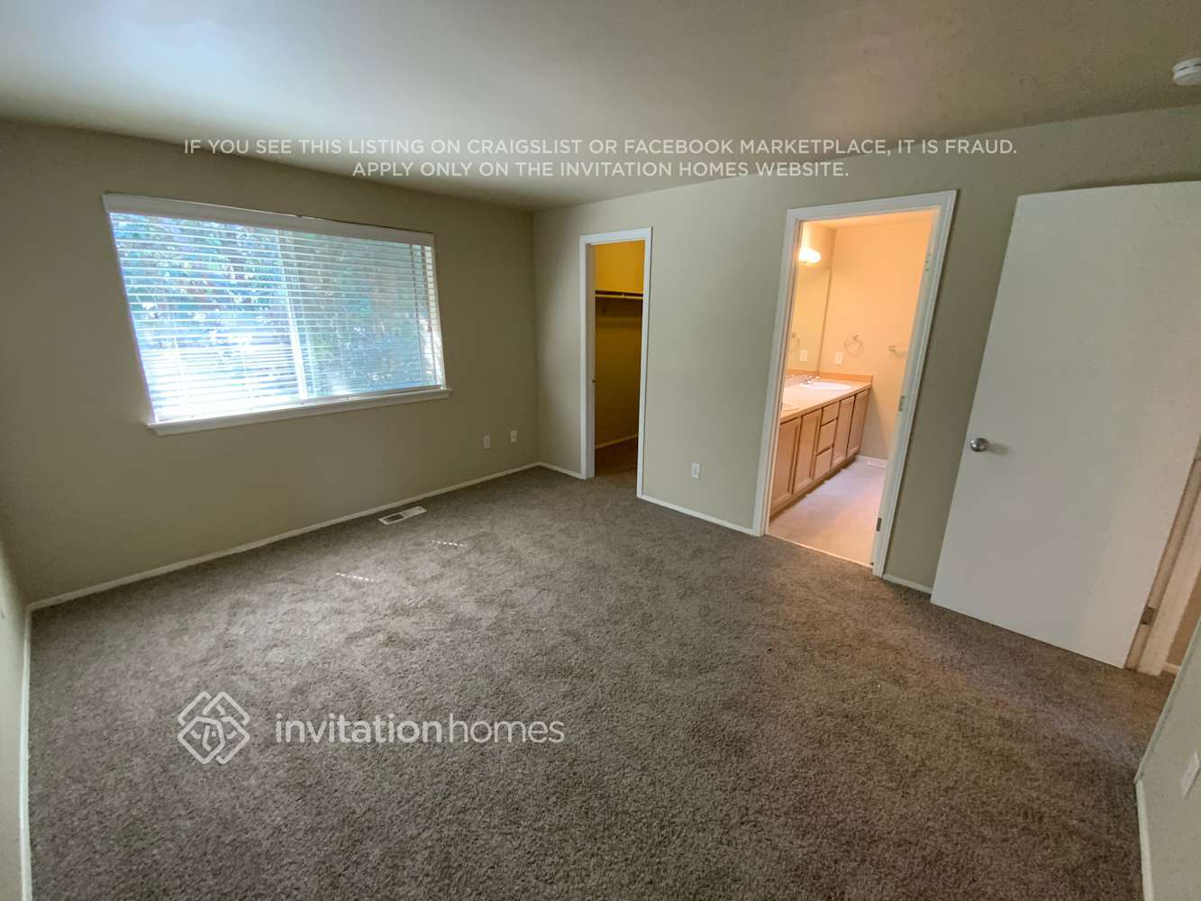 Building Photo - 24306 34th Ave Ct E
