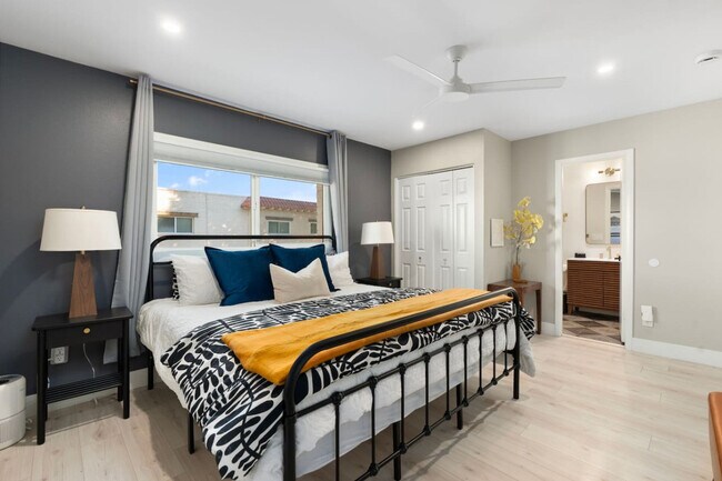 Building Photo - 6957 E Osborn Rd