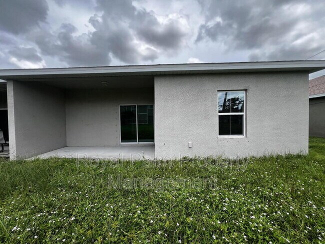 Building Photo - 1320 Trafalgar Pkwy