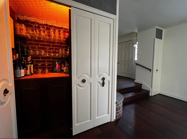 Building Photo - 24 Highland Ave