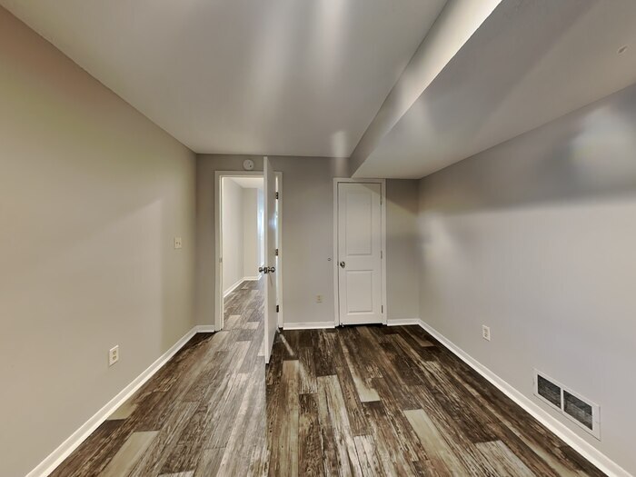 Building Photo - 8525 Ivywood Ave S