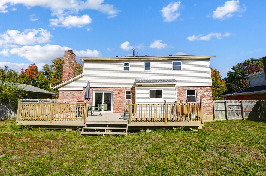 Building Photo - 271 Albright Dr