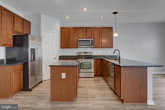 Building Photo - 64 Milestone Ct