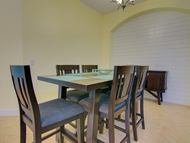 Building Photo - 9385 Isla Bella Cir