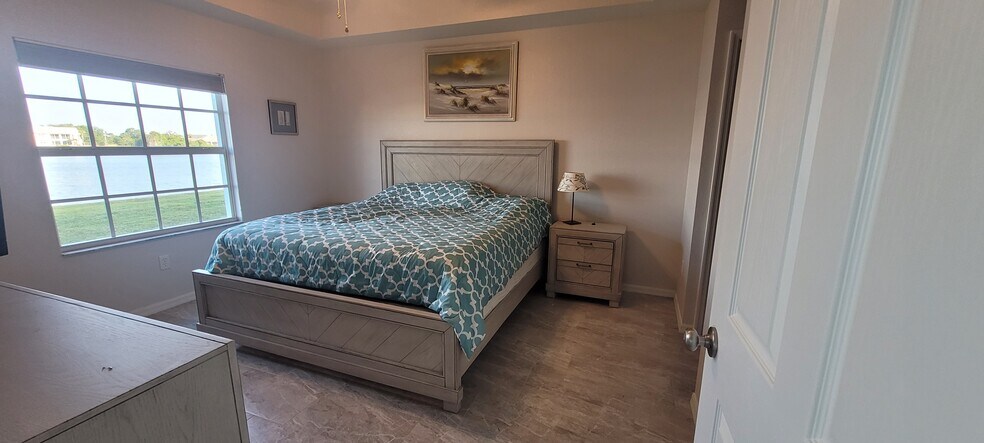 Master Bedroom - 1457 San Cristobal Ave