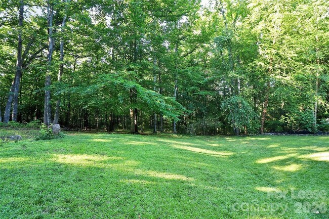 Building Photo - 6031 Greystone Dr