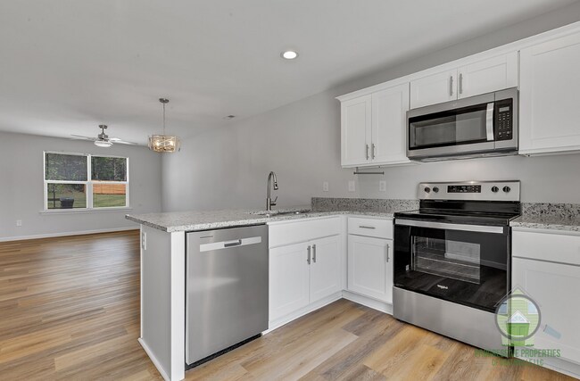 Building Photo - 4 Wofford Rd