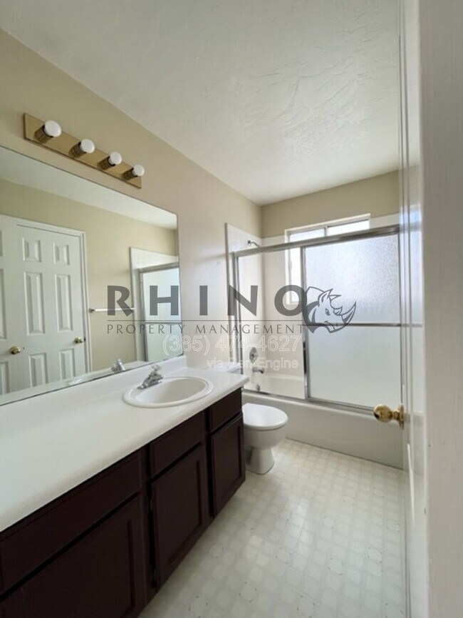 Building Photo - 10319 Ashley Park Dr