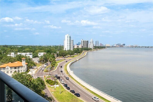 Building Photo - 3101 Bayshore Blvd