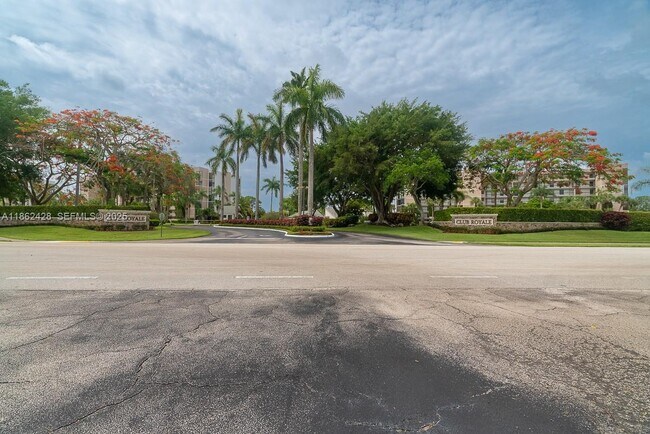 Building Photo - 6562 Boca Del Mar Dr